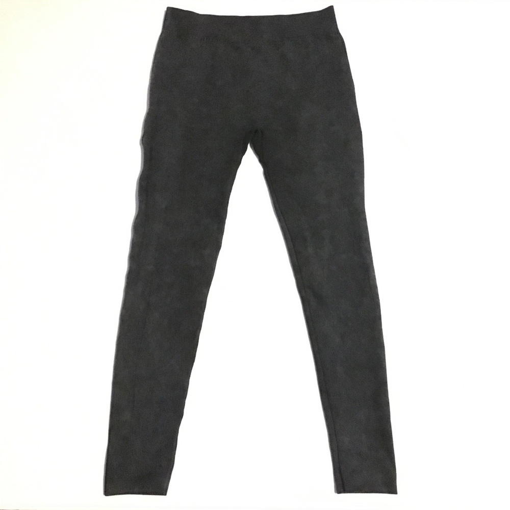 Stretchy tights
